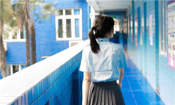 贵南如何找到一个可以帮助我生孩子的女人？